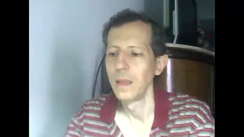 Snapshot of lucianoaxel chatting on February 20, 2025, 6:46 pm Luciano online show from February 20, 2025, 6:46 pm