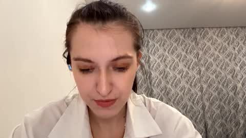 Mary online show from November 21, 2025, 5:11 pm