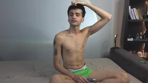 Angelok online show from September 10, 2025, 4:07 pm