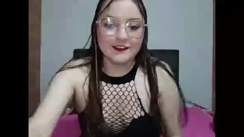 Snapshot of lucifer_y_eva chatting on November 12, 2025, 12:55 am Lucifer y Eva online show from November 12, 2025, 12:55 am