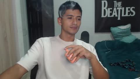 Snapshot of lucifferr_ chatting on January 29, 2025, 11:20 am leonel online show from January 29, 2025, 11:20 am