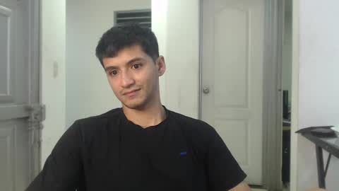 Snapshot of lucifferr_ chatting on March 12, 2025, 6:07 am leonel online show from March 12, 2025, 6:07 am