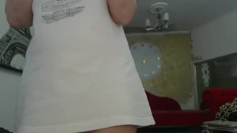Snapshot of luckyanabella chatting on October 9, 2025, 10:24 am Ana online show from October 9, 2025, 10:24 am