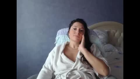 luckylinda23 online show from November 15, 2025, 10:34 am