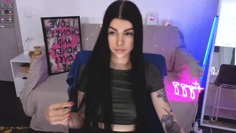 Monika online show from November 5, 2025, 1:22 pm