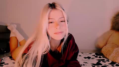 Snapshot of luckysapphire777 chatting on February 8, 2025, 4:36 pm luckysapphire777 online show from February 8, 2025, 4:36 pm