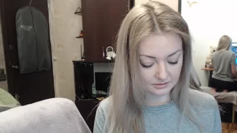 Snapshot of luckyshotgirl chatting on January 9, 2025, 8:45 am LuckyShot online show from January 9, 2025, 8:45 am