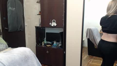 Snapshot of luckyshotgirl chatting on January 11, 2025, 7:38 pm LuckyShot online show from January 11, 2025, 7:38 pm