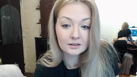 Snapshot of luckyshotgirl chatting on January 26, 2025, 7:20 pm LuckyShot online show from January 26, 2025, 7:20 pm