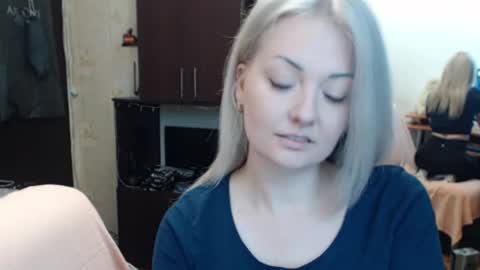 Snapshot of luckyshotgirl chatting on October 26, 2025, 5:08 pm LuckyShot online show from October 26, 2025, 5:08 pm