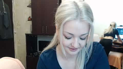 Snapshot of luckyshotgirl chatting on November 5, 2025, 12:05 pm LuckyShot online show from November 5, 2025, 12:05 pm