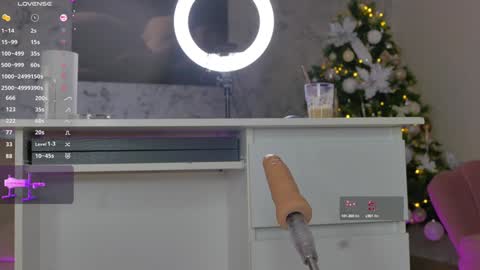 Snapshot of luckystrikee_ chatting on December 21, 2024, 8:10 pm Alice online show from December 21, 2024, 8:10 pm