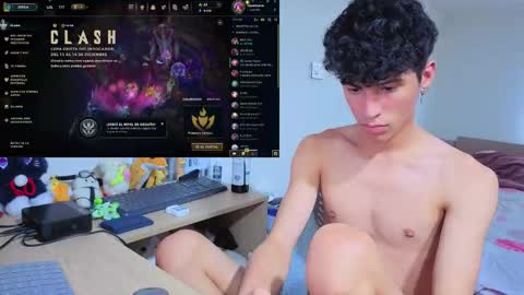 Lu Independent Model online show from December 13, 2025, 9:53 pm