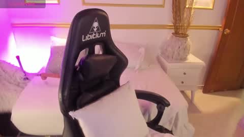 lucy online show from January 17, 2025, 1:57 am