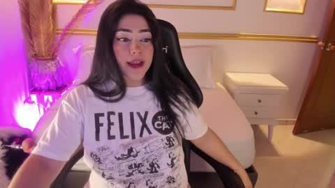 lucy online show from January 30, 2025, 2:27 am