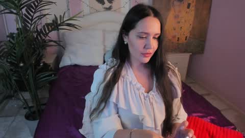 Laura online show from December 21, 2024, 9:15 pm