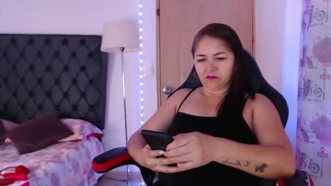 Snapshot of lucy_chanel chatting on January 4, 2025, 2:46 am lucy online show from January 4, 2025, 2:46 am