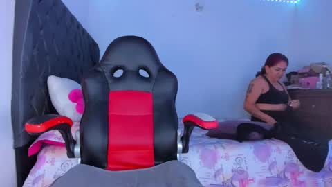 Snapshot of lucy_chanel chatting on October 28, 2025, 7:01 am lucy online show from October 28, 2025, 7:01 am