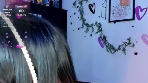 Lucy online show from March 8, 2025, 8:44 am