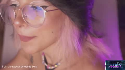 Lucy Alien  online show from January 27, 2025, 9:44 pm