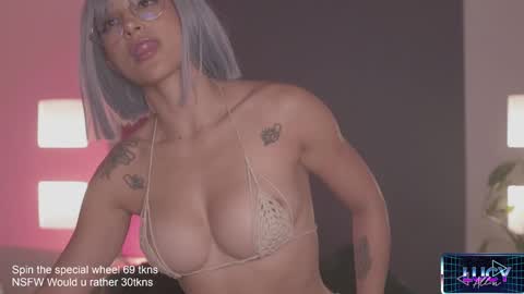 Lucy Alien  online show from February 20, 2025, 12:41 am