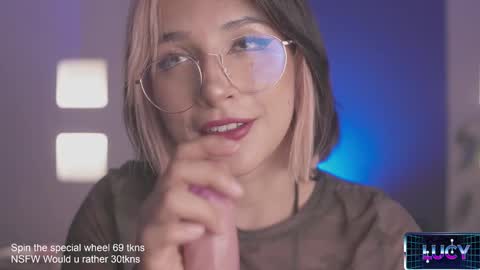 Lucy Alien  online show from March 1, 2025, 11:47 pm