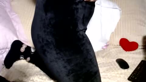 Snapshot of lucygolds chatting on December 9, 2024, 3:22 pm LucyGoldS online show from December 9, 2024, 3:22 pm