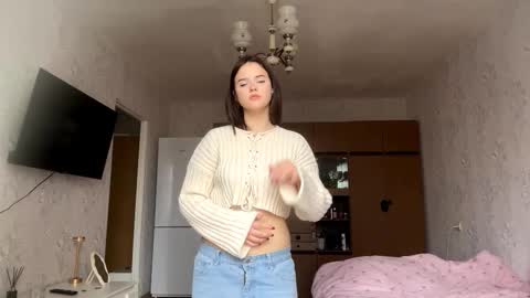 Snapshot of lucykillay chatting on October 17, 2025, 5:43 am Anna online show from October 17, 2025, 5:43 am