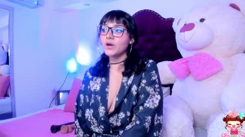 Snapshot of lucyluy chatting on January 9, 2025, 5:34 am Instagramlucyluy10 online show from January 9, 2025, 5:34 am
