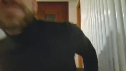 Snapshot of ludovichi chatting on January 29, 2025, 9:39 pm ludovichi online show from January 29, 2025, 9:39 pm