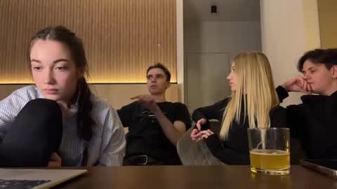 Luis and Alina online show from January 12, 2025, 8:47 pm