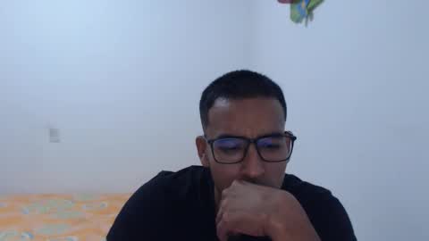 Snapshot of luisatr2017 chatting on December 14, 2025, 4:40 am luisatr2017 online show from December 14, 2025, 4:40 am