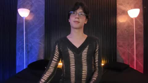 luixdust1 online show from November 19, 2025, 6:02 am