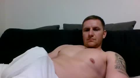 luke5t online show from December 13, 2025, 7:53 pm