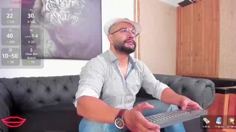 Snapshot of luke__09 chatting on February 18, 2025, 11:44 am LUKE online show from February 18, 2025, 11:44 am