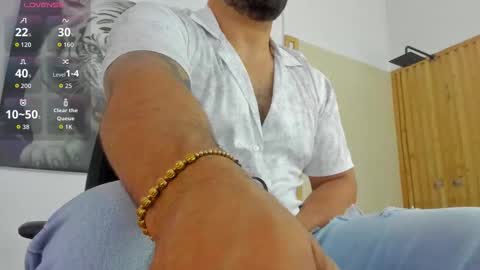 Snapshot of luke__09 chatting on September 10, 2025, 11:10 am LUKE online show from September 10, 2025, 11:10 am