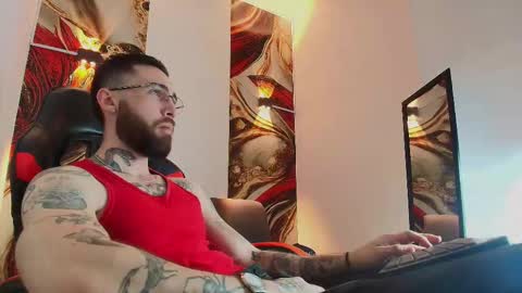 Snapshot of luke_davis01 chatting on October 27, 2025, 1:37 pm LUKE online show from October 27, 2025, 1:37 pm