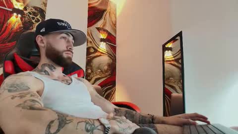 Snapshot of luke_davis01 chatting on November 4, 2025, 1:43 pm LUKE online show from November 4, 2025, 1:43 pm