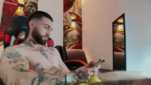 Snapshot of luke_davis01 chatting on November 13, 2025, 1:10 pm LUKE online show from November 13, 2025, 1:10 pm