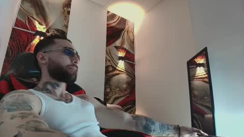 Snapshot of luke_davis01 chatting on December 15, 2025, 1:37 pm LUKE online show from December 15, 2025, 1:37 pm