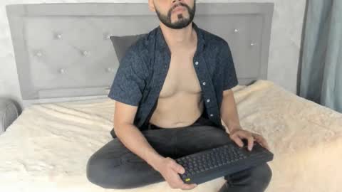 luke diaz7 online show from February 14, 2025, 11:31 pm