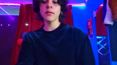 Snapshot of luke_howland chatting on March 3, 2025, 11:24 pm Luke online show from March 3, 2025, 11:24 pm