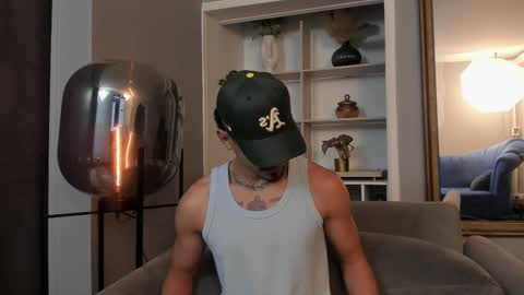 Snapshot of lukeetaylor_ chatting on October 29, 2025, 10:06 am Luke Taylor online show from October 29, 2025, 10:06 am