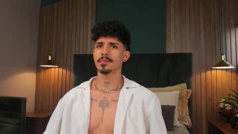 Snapshot of lukeetaylor_ chatting on November 7, 2025, 11:54 am Luke Taylor online show from November 7, 2025, 11:54 am