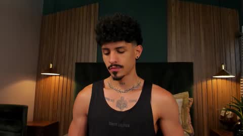 Snapshot of lukeetaylor_ chatting on November 8, 2025, 11:10 am Luke Taylor online show from November 8, 2025, 11:10 am