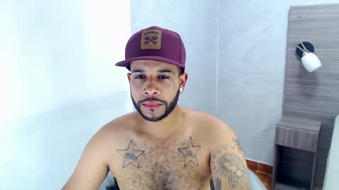 Snapshot of lukke_smitt chatting on November 8, 2025, 7:12 pm ------LUKE ... online show from November 8, 2025, 7:12 pm