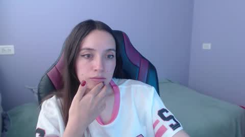 Vicky online show from December 5, 2025, 4:36 pm