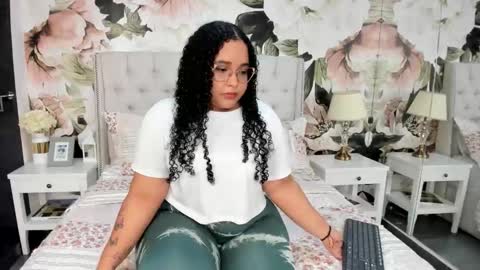 Luli Rose  online show from October 21, 2025, 3:07 am