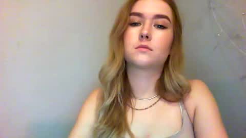 Snapshot of lulu_baby1 chatting on February 2, 2025, 4:43 pm Lulu Baby18 online show from February 2, 2025, 4:43 pm