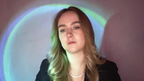 Snapshot of lulu_baby1 chatting on February 6, 2025, 3:52 pm Lulu Baby18 online show from February 6, 2025, 3:52 pm